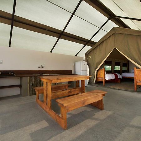 הוילה אוקאוקוג'ו Gondwana Etosha Safari Camp מראה חיצוני תמונה