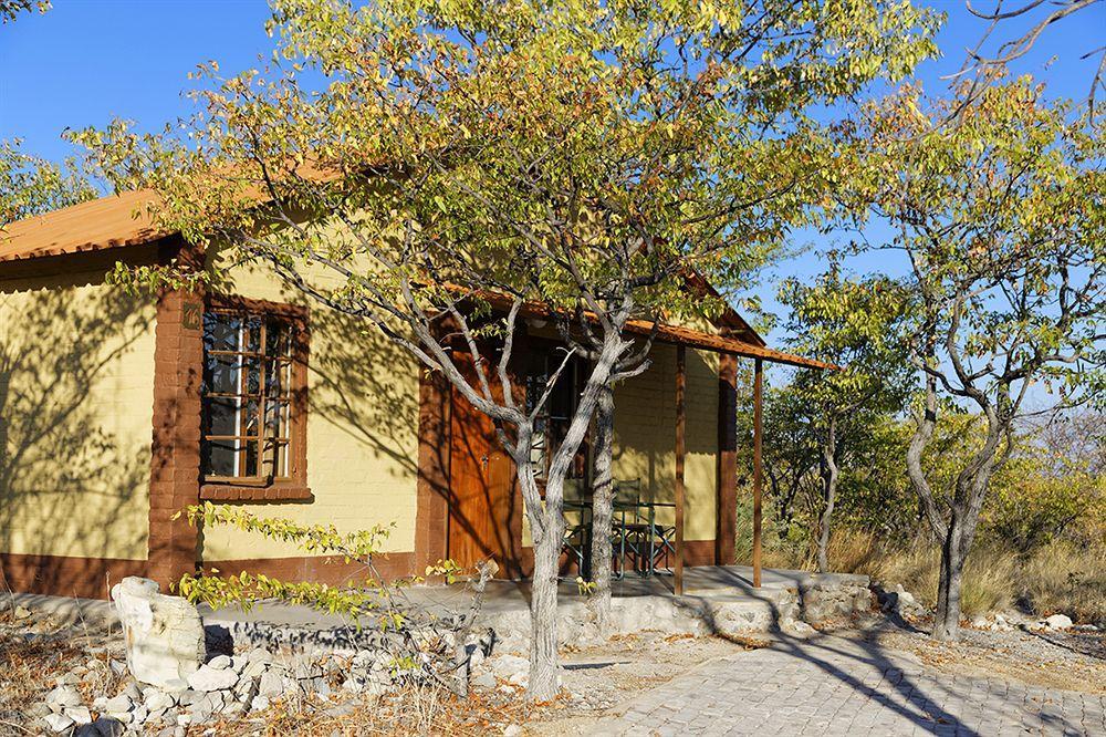 הוילה אוקאוקוג'ו Gondwana Etosha Safari Camp מראה חיצוני תמונה