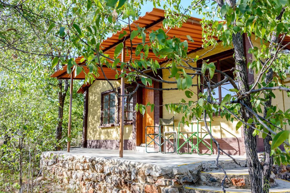 הוילה אוקאוקוג'ו Gondwana Etosha Safari Camp מראה חיצוני תמונה