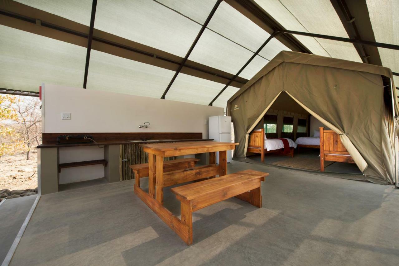 הוילה אוקאוקוג'ו Gondwana Etosha Safari Camp מראה חיצוני תמונה