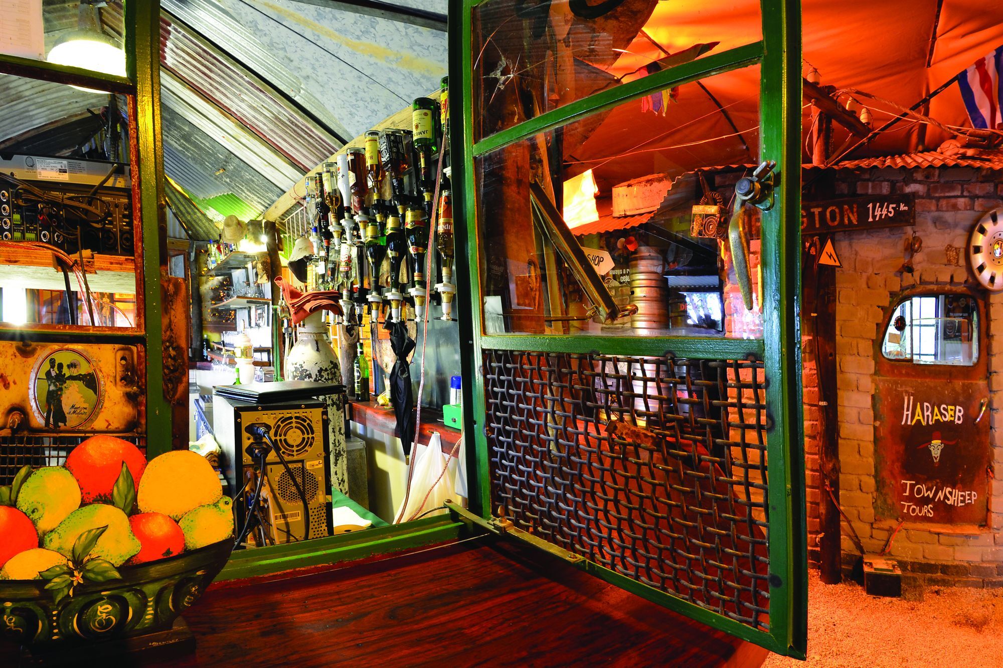 הוילה אוקאוקוג'ו Gondwana Etosha Safari Camp מראה חיצוני תמונה